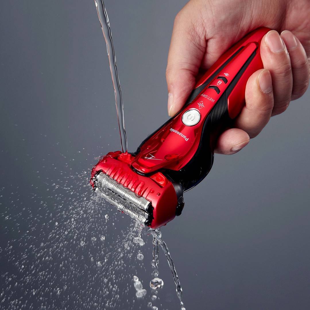 cleaning a panasonic shaver