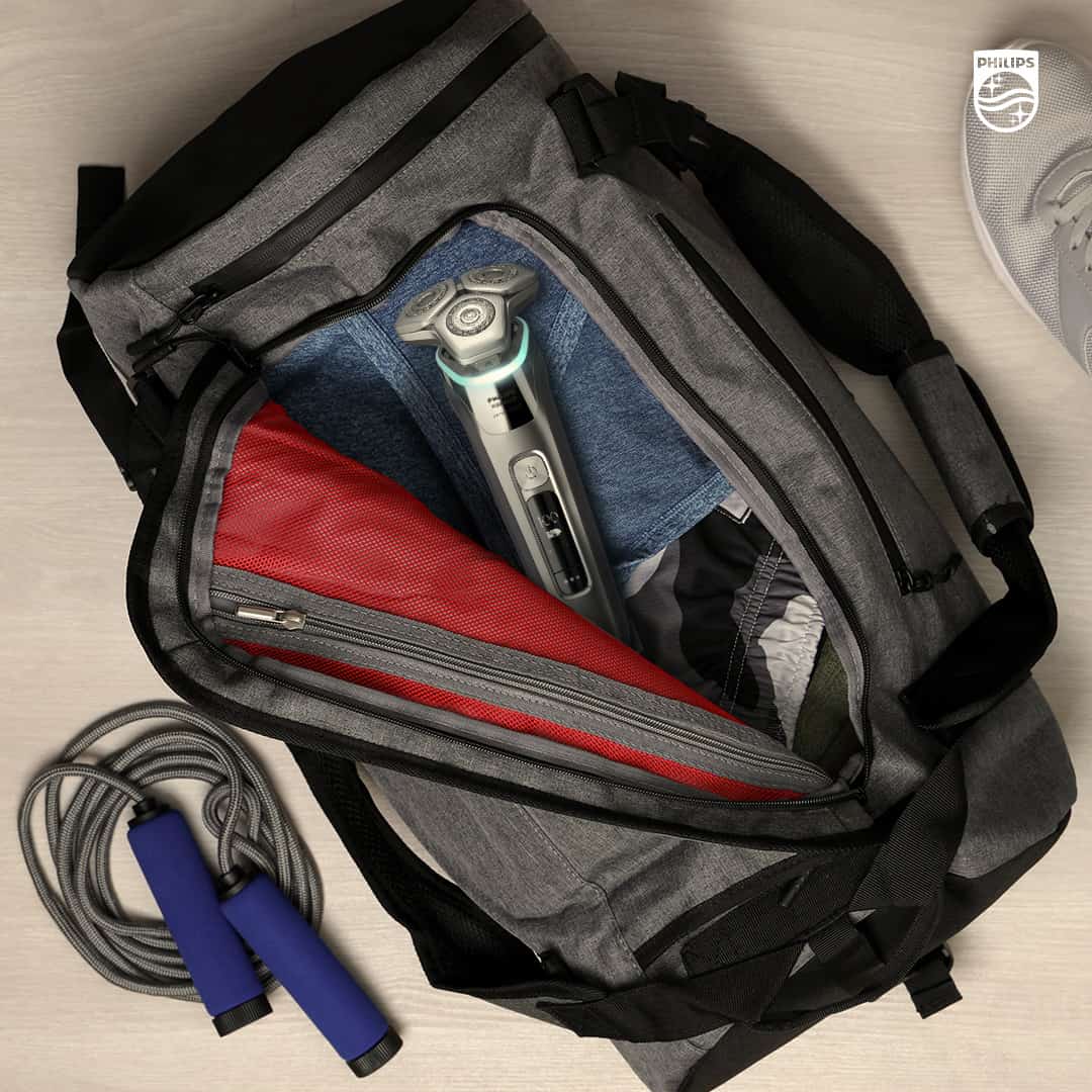 packing a philips norelco shaver