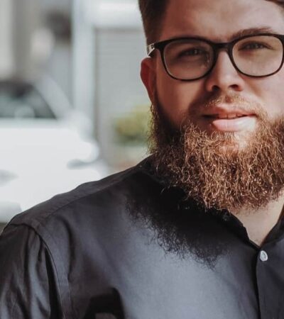 8 Best Dress Shirts for Big Guys – Big & Tall Picks For 2026