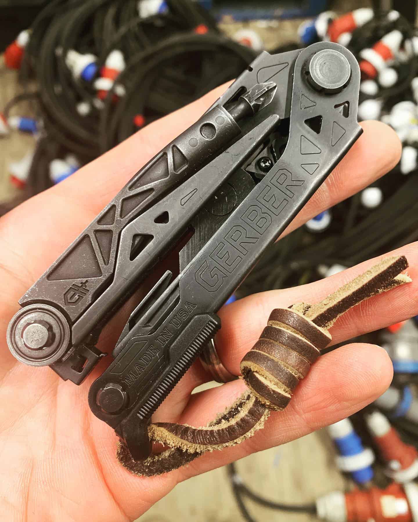 holding a gerber multitool