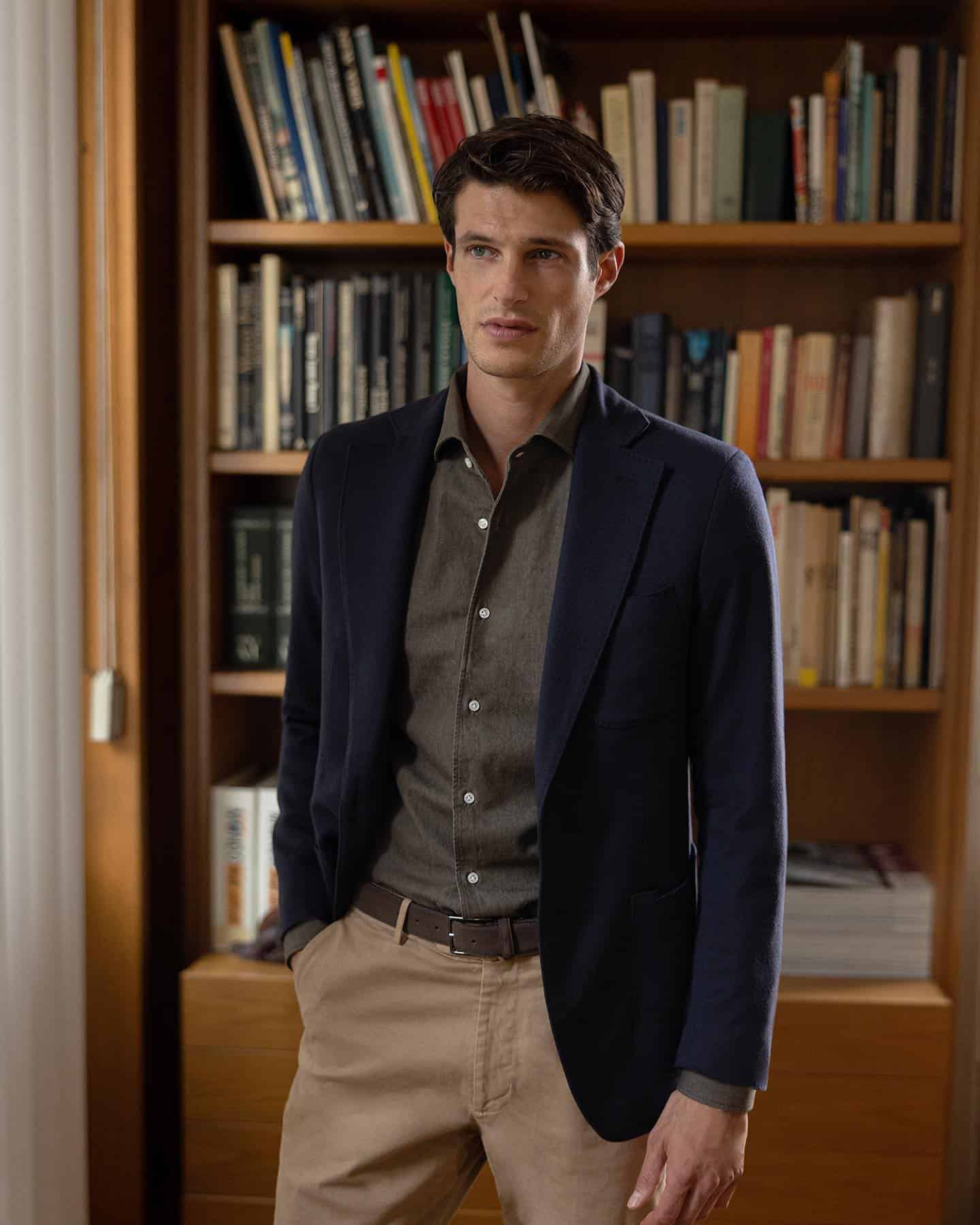 man wearing a cashmere navy blazer by luca faloni
