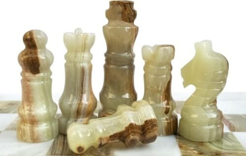 Lavish Onyx Marble Chess Set
