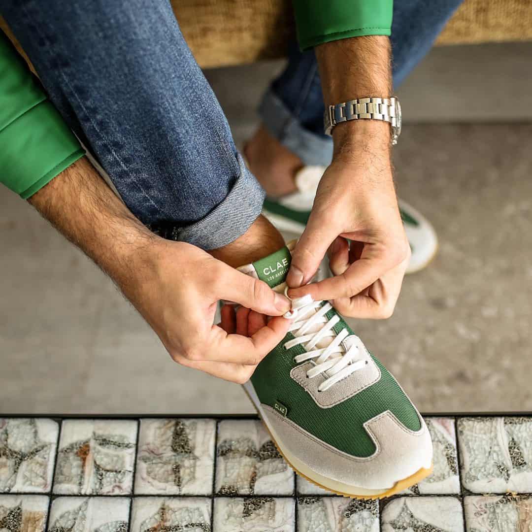 tying laces for a running shoe by clae