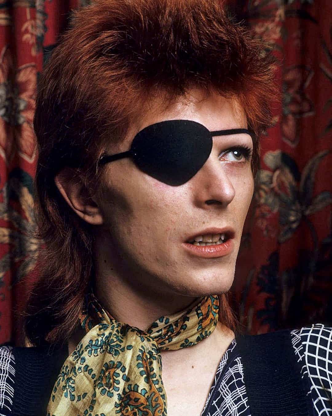 david bowie wearing an eye patch