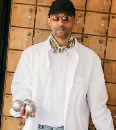 Normcore Aesthetic: Discover a Deliberately Ordinary Fashion