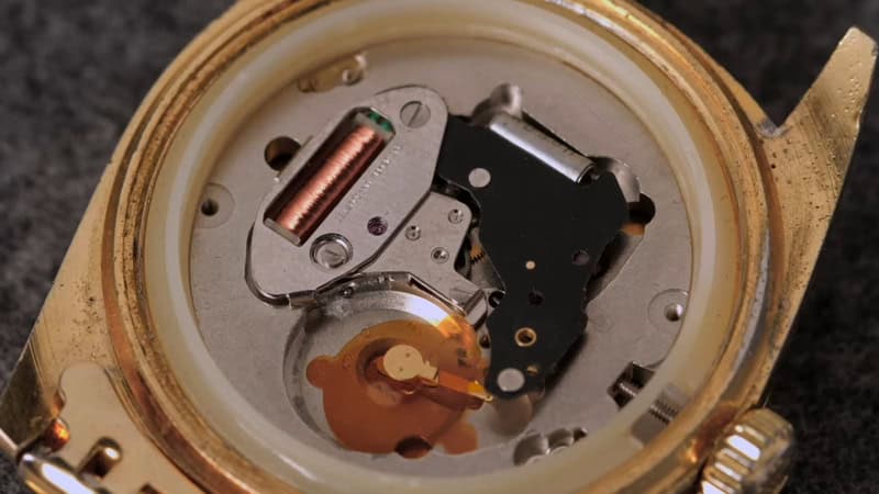Mechanism of a fake rolex watch