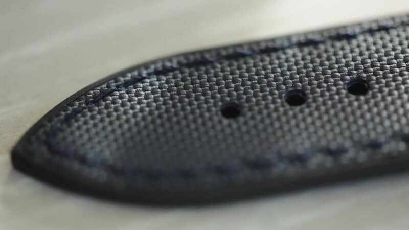 Hydroflex strap close-up