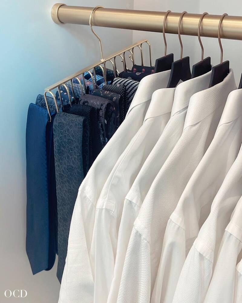 orginizing ties with a tie hanger