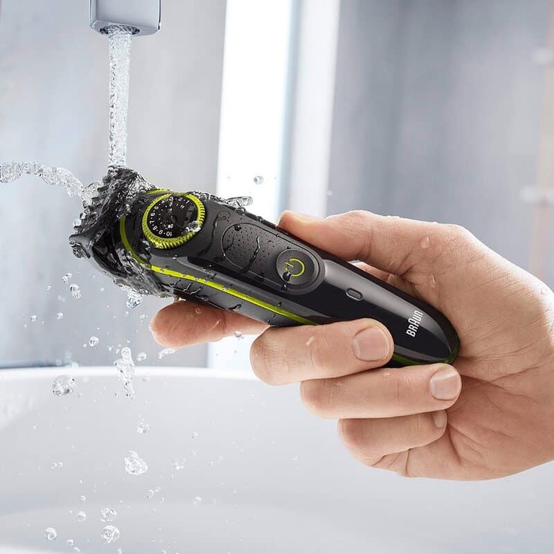 washing the blade of a braun trimmer
