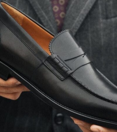 7 Best Black Loafers For Men: Ubiquitous Style, Feel in 2026