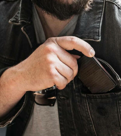 9 Best Wallet Brands for Men: Top Styles & Utility in 2026