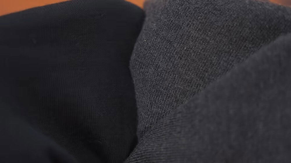 Uniqlo Wool VS Max MaraIs