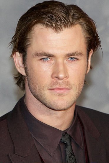 Chris Hemsworth at the premiere for Thor The Dark World