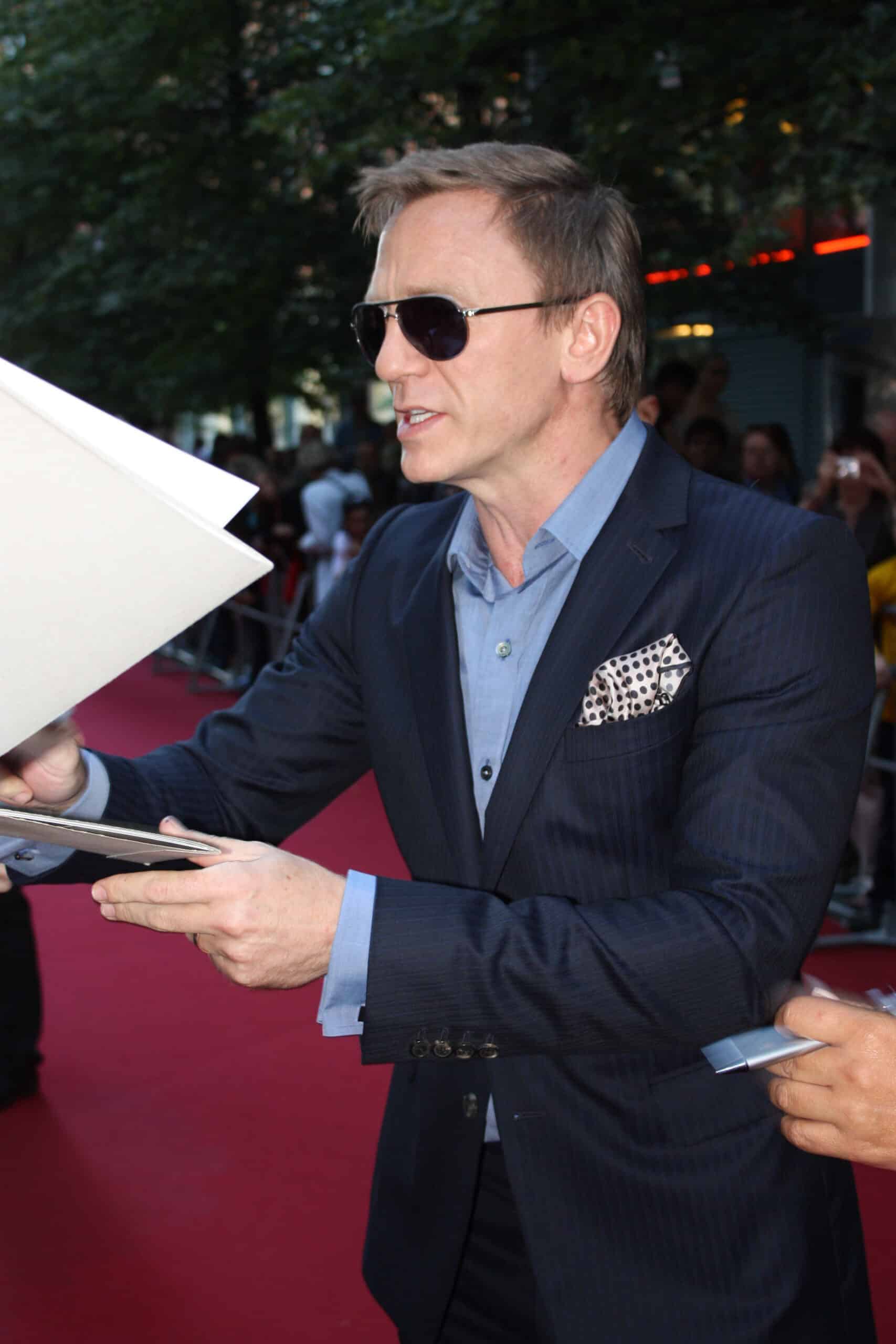 Daniel Craig at the premiere of Cowboys and Aliens in Berlinin 2011