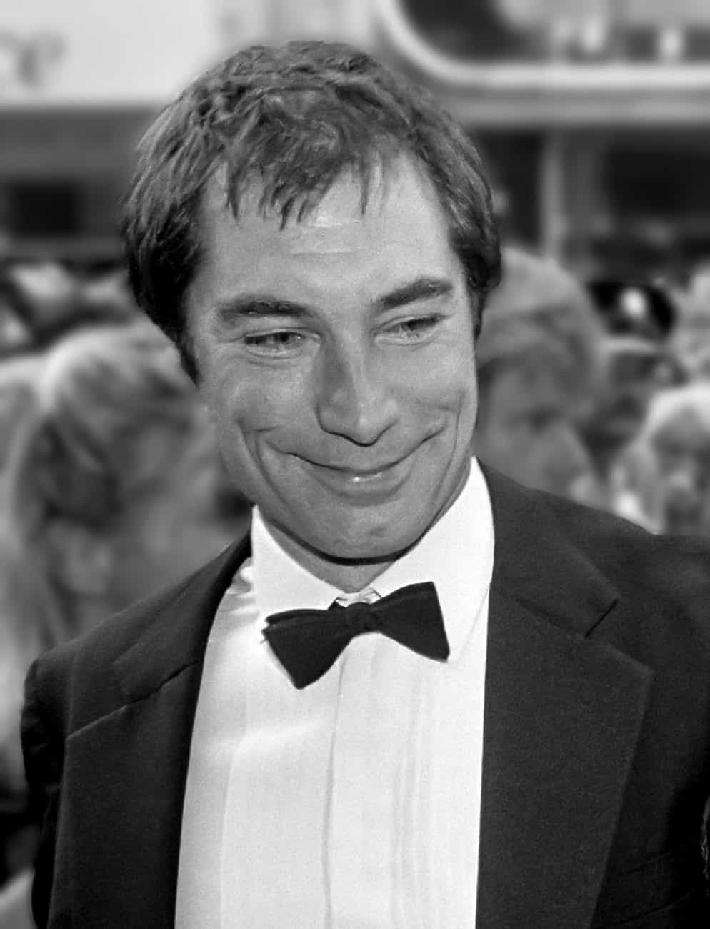 Timothy Dalton (1987)
