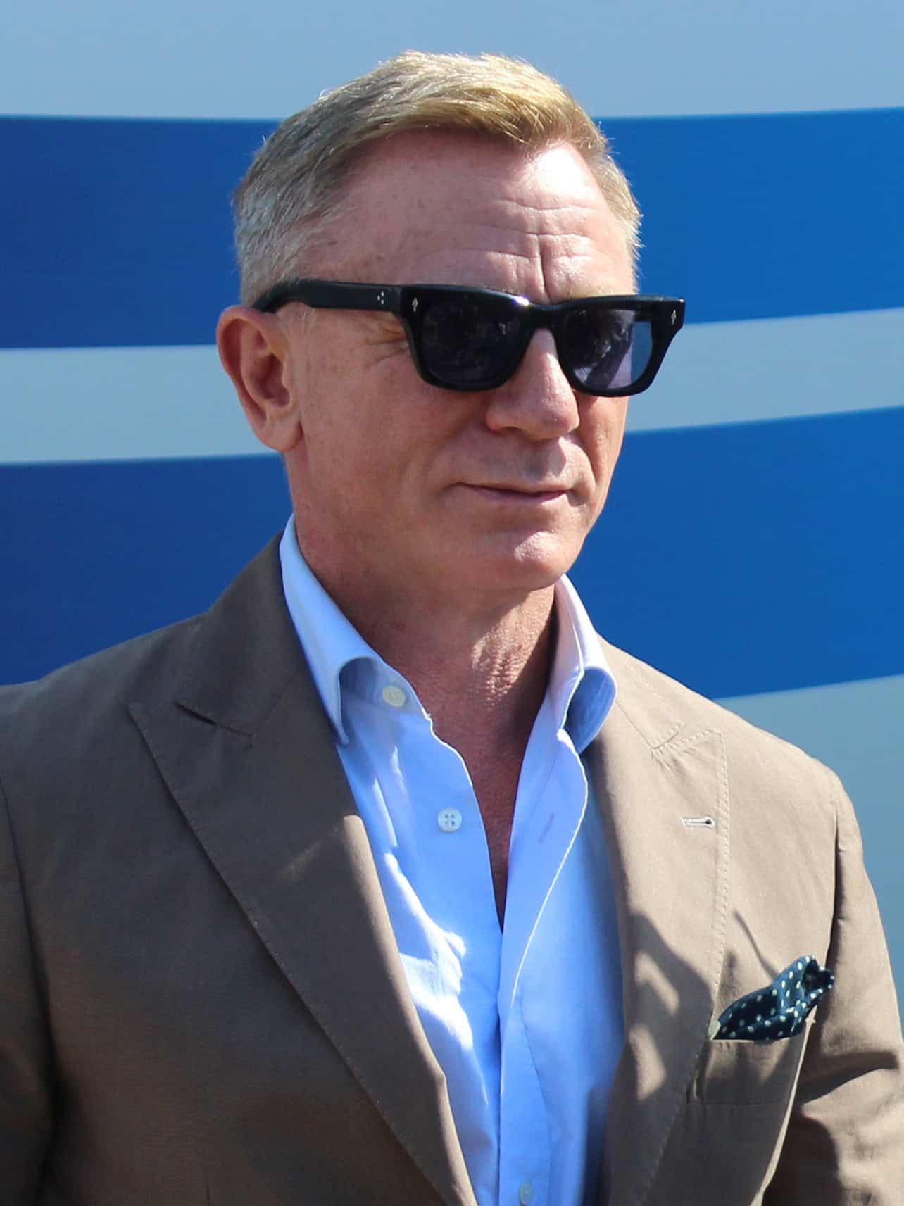 Daniel Craig