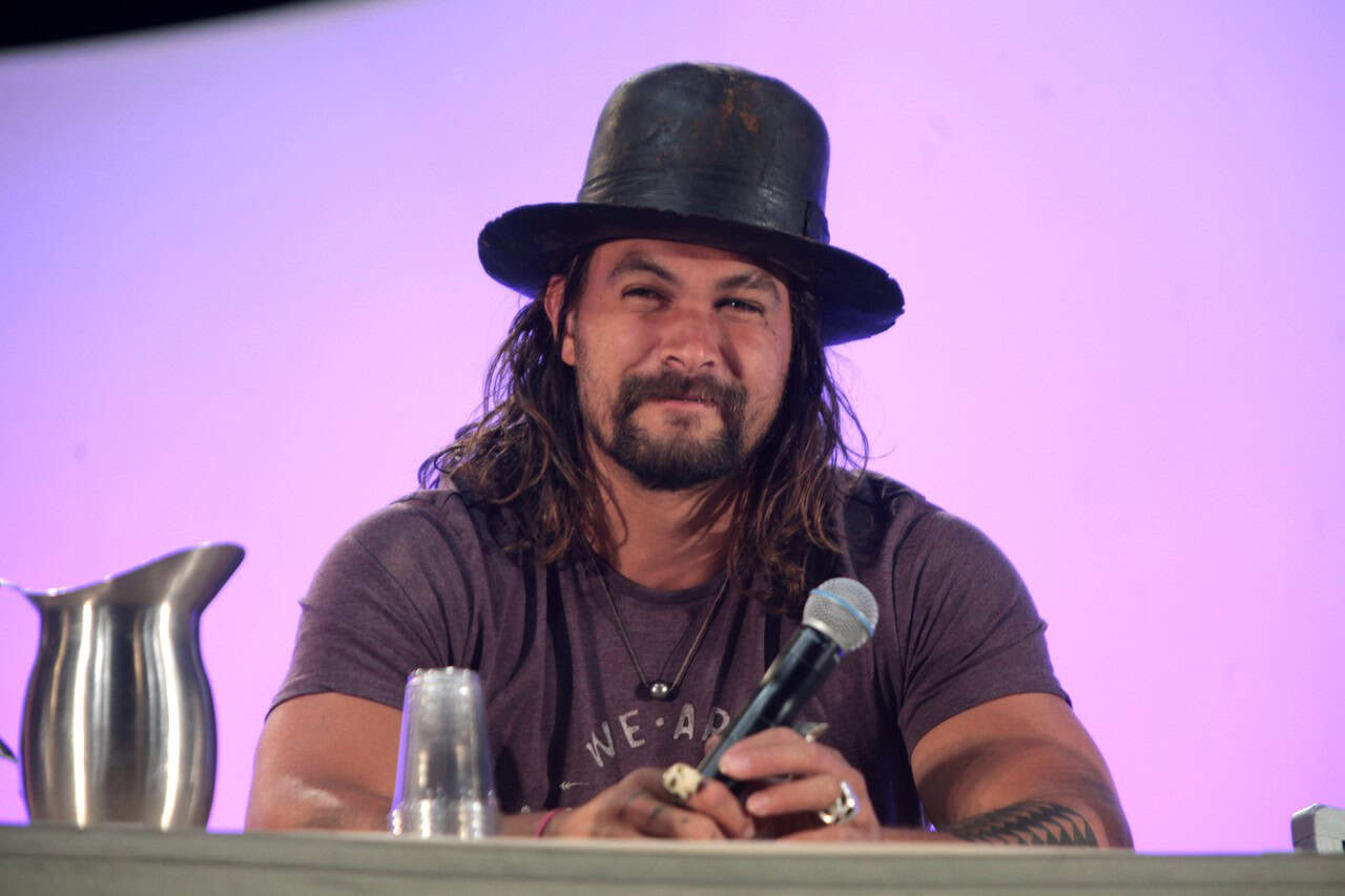 Jason Momoa at the 2015 Phoenix Comicon