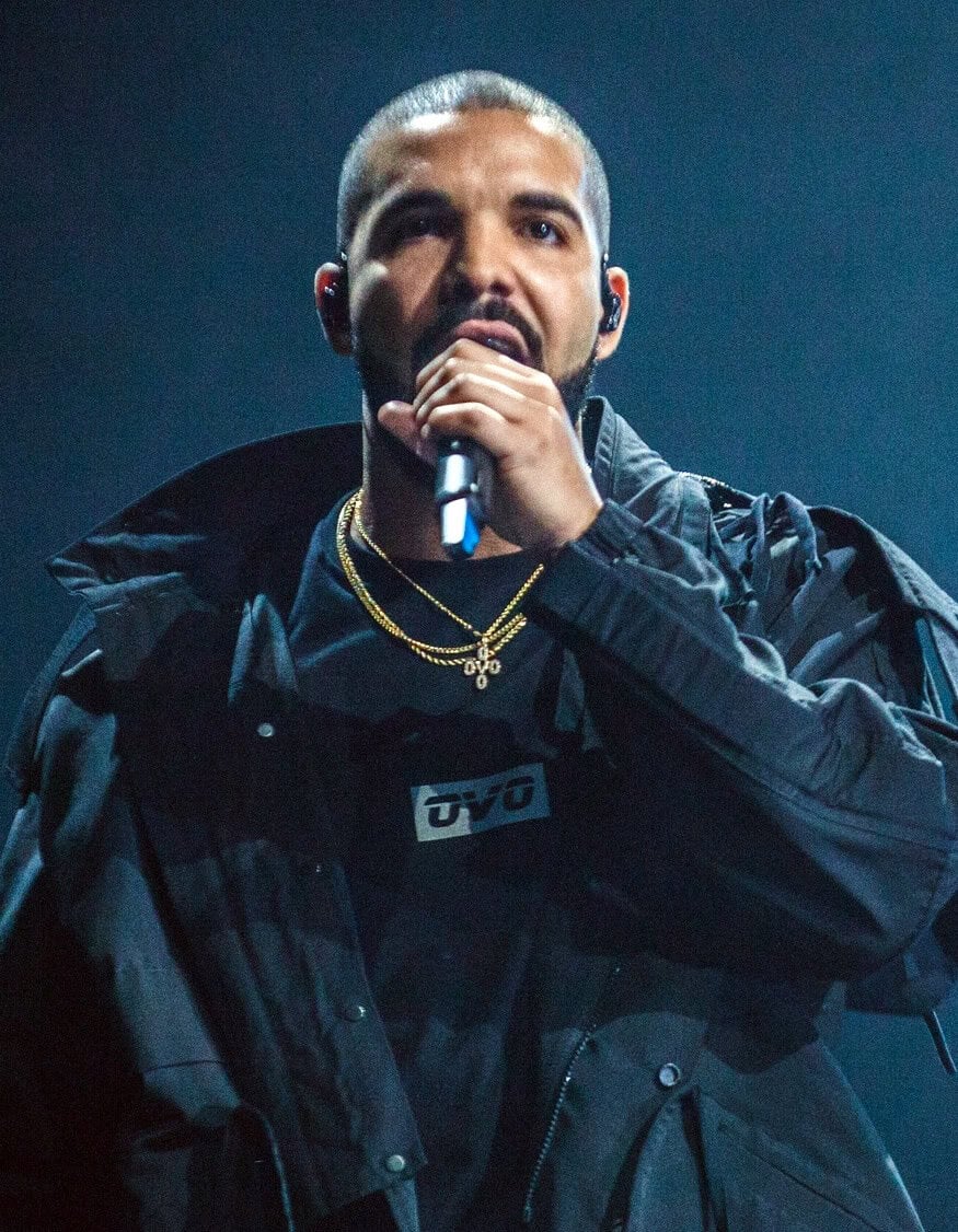 Drake performing in a concert on July 2016