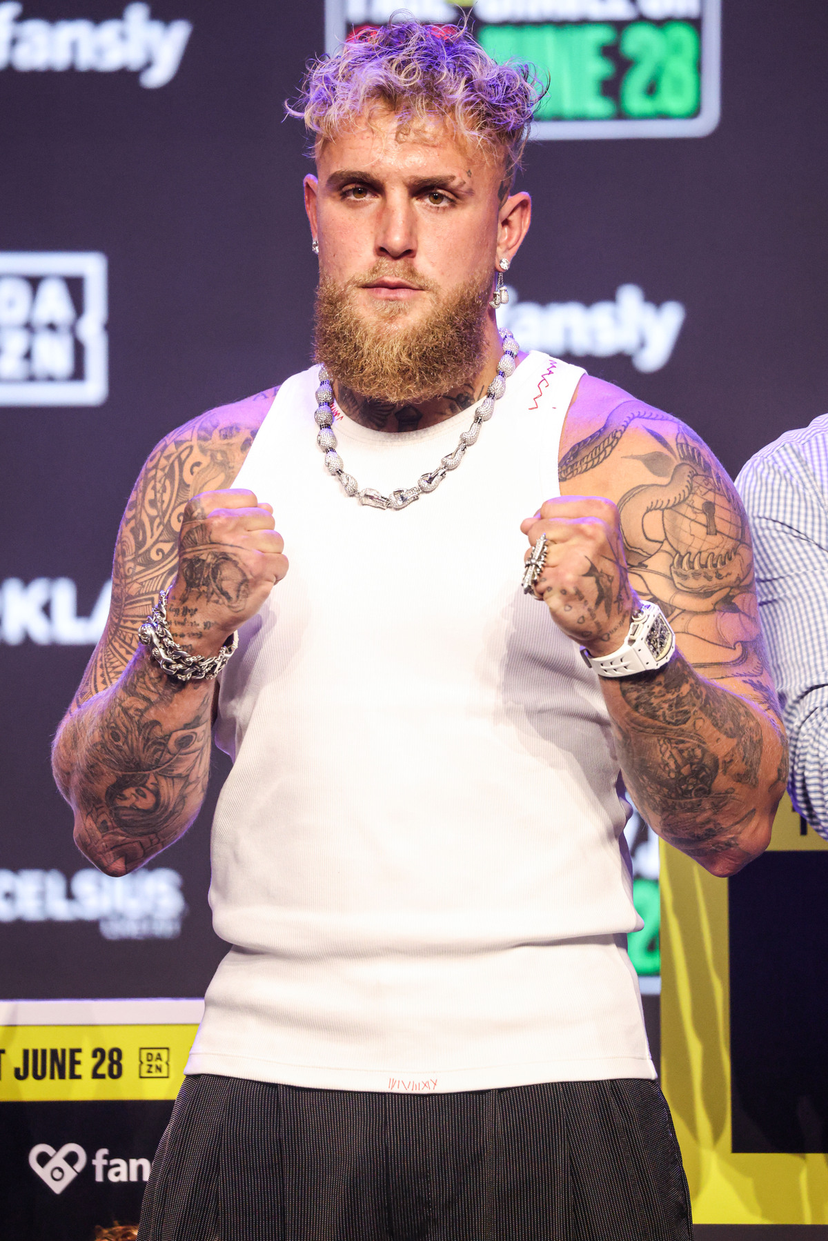 Jake Paul vs Anthony Joshua