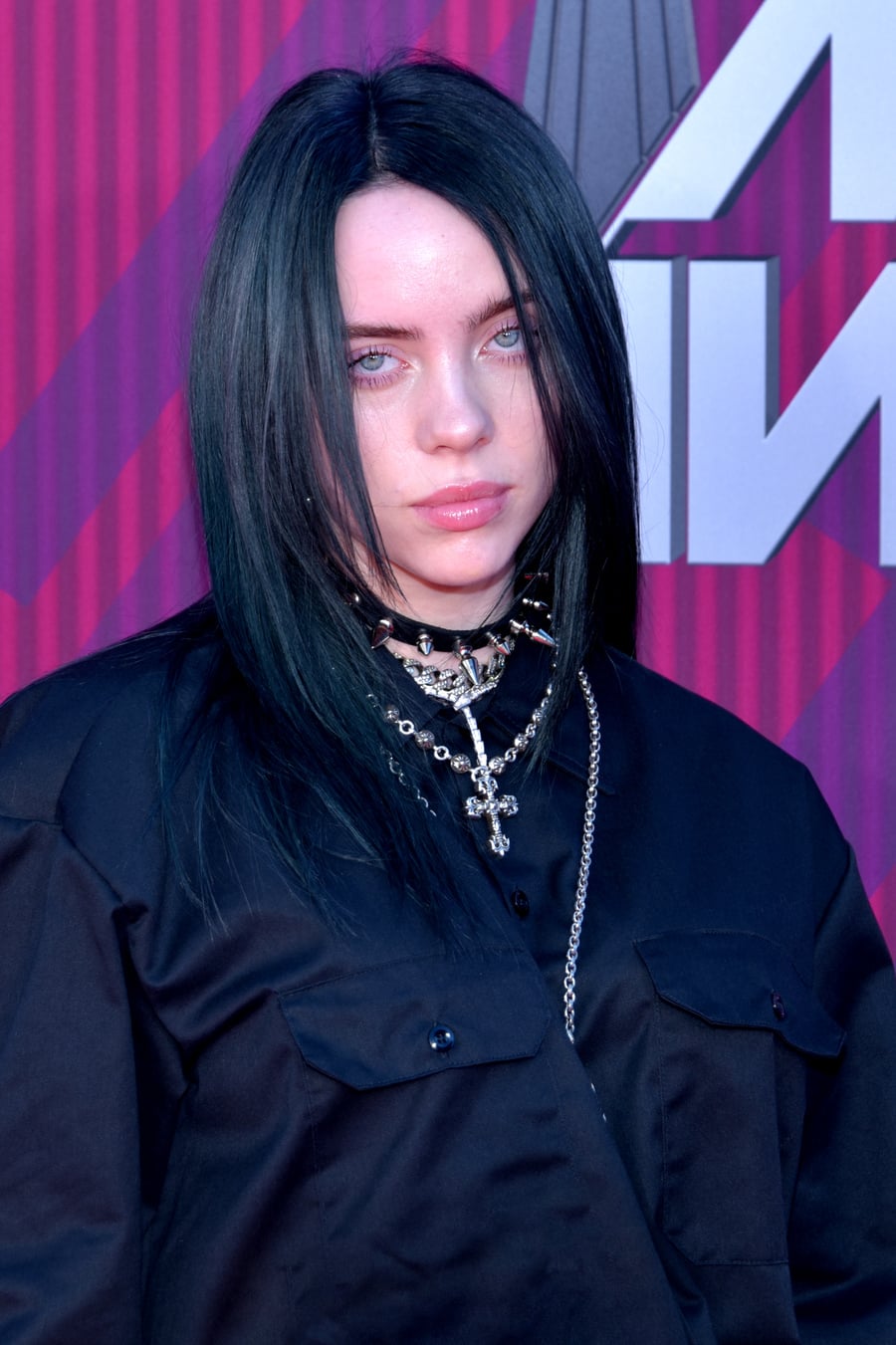Hottest Female Singers - Billie Eilish