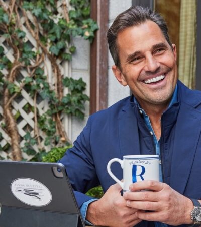 7 Business Casual Outfits That Define Today’s Office Style