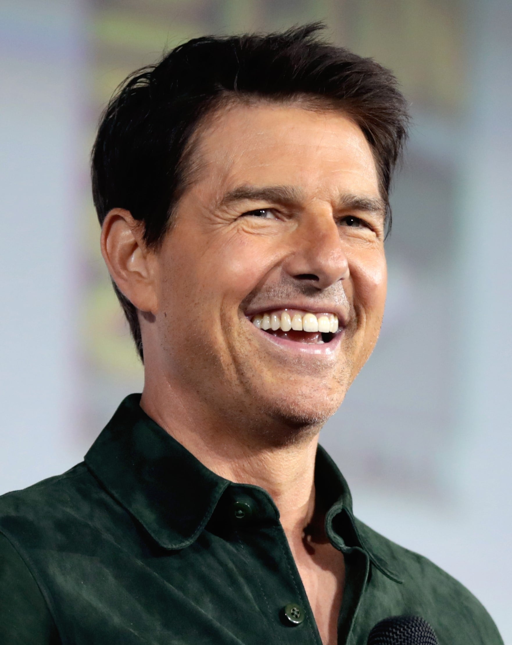 Most Famous Male Actors in Hollywood - Tom Cruise