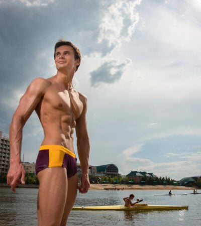 Looksmaxxing in 2026: What Actually Works, What’s Dangerous Nonsense, and How to Look Your Best Without Losing Yourself
