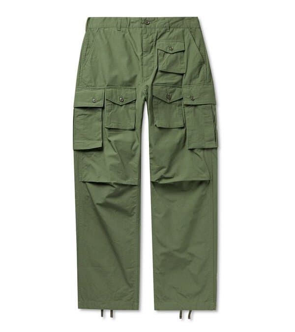 Oversized Cargo Pants Streetwear Trends 